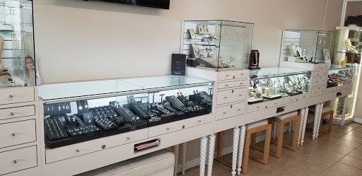 Jewelry Repair Service «The Jewelry Doctor», reviews and photos, 4376 Northlake Blvd, Palm Beach Gardens, FL 33410, USA