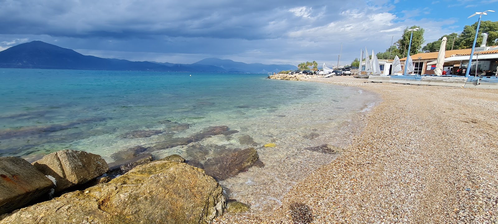 Photo de Milichos Beach zone des équipements