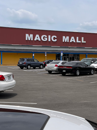 Shopping Mall «Magic Mall Plaza», reviews and photos, 2155 W Colonial Dr, Orlando, FL 32804, USA