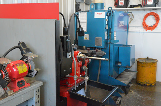 Used Car Dealer «Wayne Hall Chrysler Jeep Dodge», reviews and photos, 507 E Main St, Anamosa, IA 52205, USA