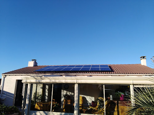 Fournisseur d'équipements d'énergie solaire France Habitat Solaire Les Magnils-Reigniers