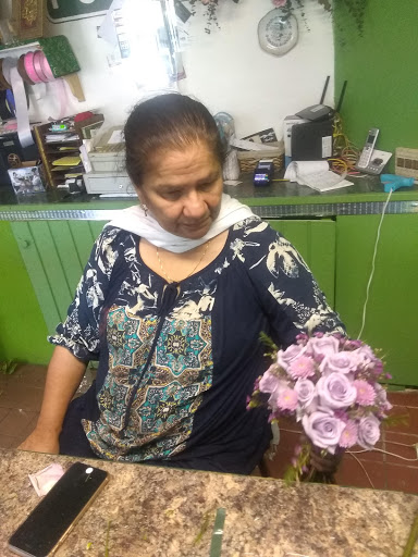 Florist «Florist On Forest Ltd», reviews and photos, 482 Forest Ave # 1, Glen Ellyn, IL 60137, USA