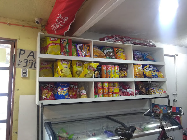 Opiniones de Minimarket y botilleria "Los Castaños" en Temuco - Supermercado
