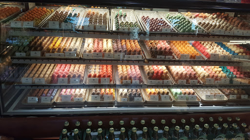 Shopping Mall «Westgate Centre», reviews and photos, 12320 Olive Blvd, Creve Coeur, MO 63141, USA