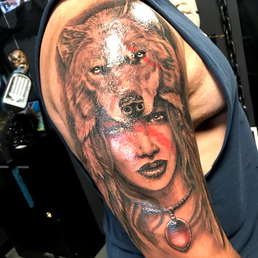 Tattoo Shop «Artistic Theories Tattoo & Gallery», reviews and photos, 247 Genesis Way, North Aurora, IL 60542, USA