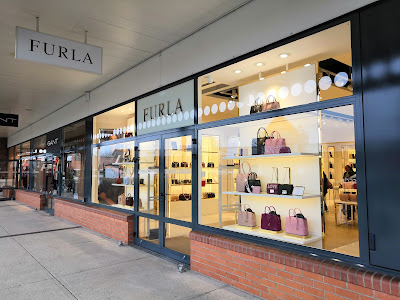 Furla à Pont-Sainte-Marie