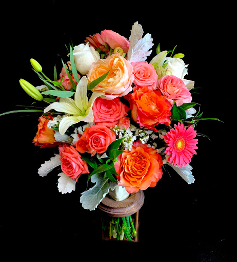 Florist «The Enchanted Florist», reviews and photos, 109 Public Sq, Lagrange, OH 44050, USA