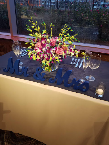 Florist «Just For You Flowers & Gifts (Same Day Delivery)», reviews and photos, 14 Washington St, Morristown, NJ 07960, USA