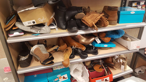 Department Store «Target», reviews and photos, 950 E 33rd St, Signal Hill, CA 90755, USA