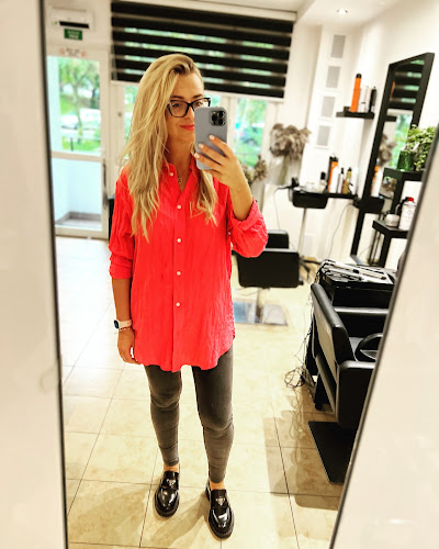 Salon fryzjerski „Madam” Marta Świerczek - Bielsko-Biała
