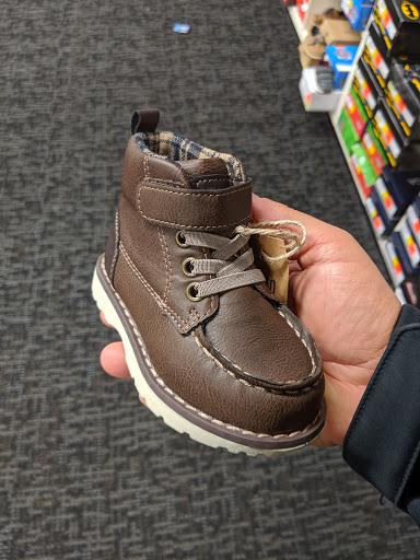 Shoe Store «Shoe Dept. Encore», reviews and photos, 227 Hawthorn Center, Vernon Hills, IL 60061, USA