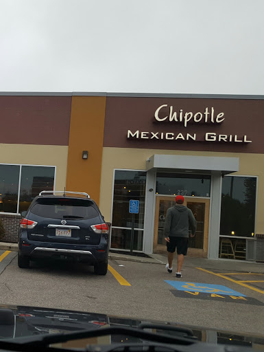 Mexican Restaurant «Chipotle Mexican Grill», reviews and photos, 237 Boston Post Rd W, Marlborough, MA 01752, USA