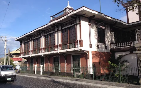 Pamintuan Mansion image