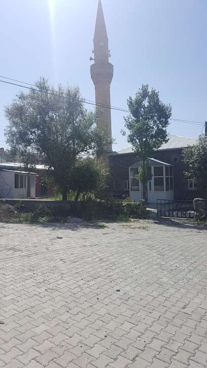 Tunçoluk Köyü Cami