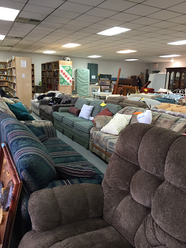 Consignment Shop «St Vincent De Paul Store», reviews and photos, 512 N Mulberry St, Elizabethtown, KY 42701, USA