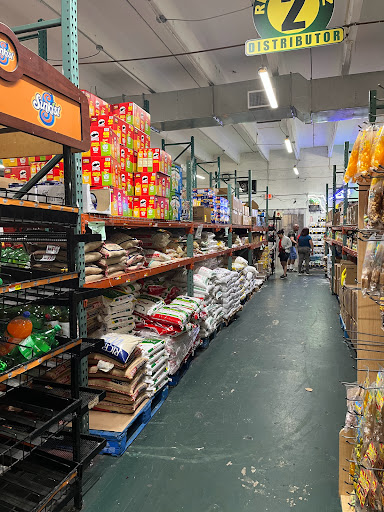 Supermarket «Rey Chavez Distributors Corporation», reviews and photos, 780 W 17th St, Hialeah, FL 33010, USA