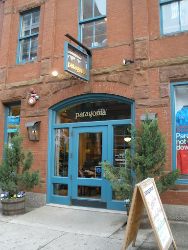 Clothing Store «Patagonia Boston», reviews and photos, 346 Newbury St, Boston, MA 02115, USA