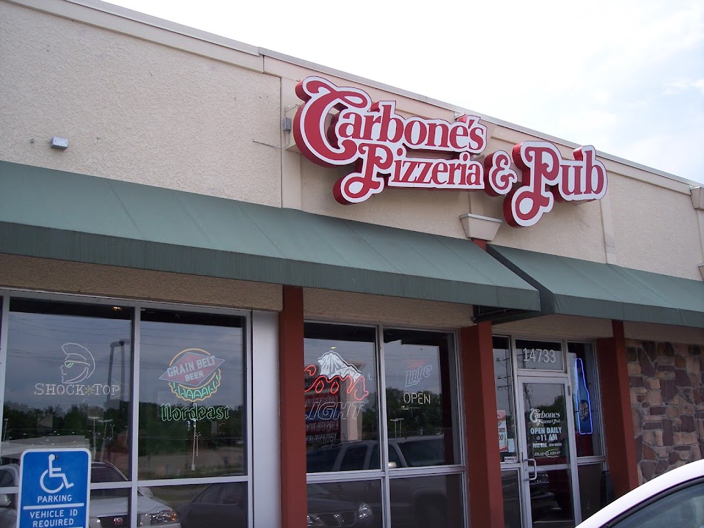 Carbone's Pizzeria 55082