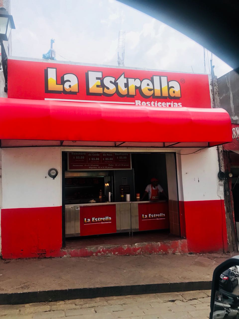 La Estrella Rosticeria