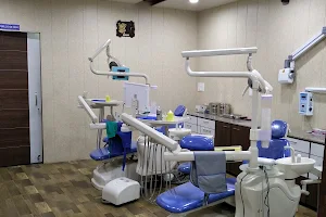 Arora dental implant clinic image
