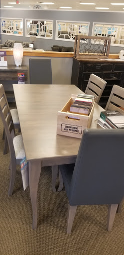 Furniture Store «Raymour & Flanigan Furniture and Mattress Store», reviews and photos, 1855 Central Park Ave, Yonkers, NY 10710, USA