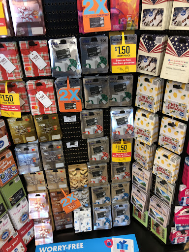 Grocery Store «Kroger», reviews and photos, 6660 Poplar Ave, Germantown, TN 38138, USA