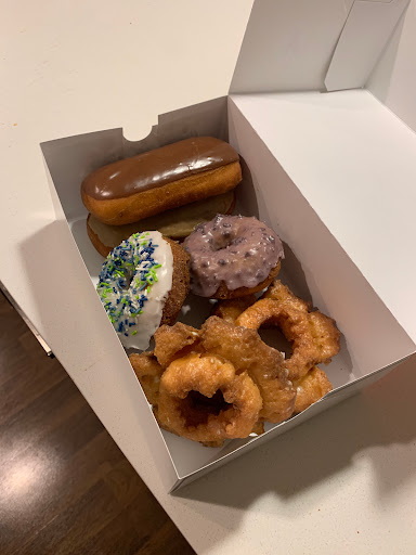 Donut Shop «Family Donut Shop», reviews and photos, 2100 N Northgate Way, Seattle, WA 98133, USA