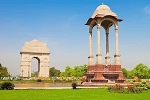 India Gate Fountain image