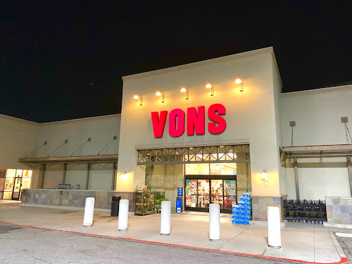 Grocery Store «Vons», reviews and photos, 932 E Badillo St, Covina, CA 91724, USA