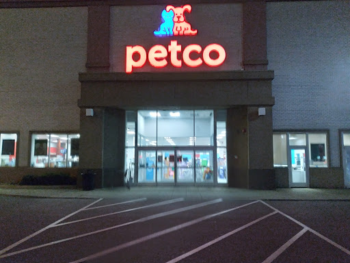 Pet Supply Store «Petco Animal Supplies», reviews and photos, 2204 Harlem Ave, North Riverside, IL 60546, USA