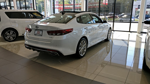Car Dealer «Kia of Bedford», reviews and photos, 18180 Rockside Rd, Bedford, OH 44146, USA