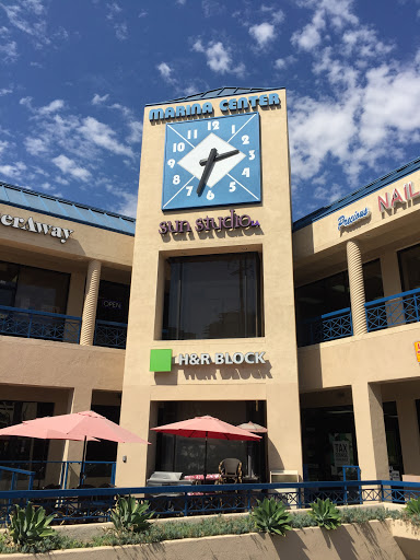 H&R Block image