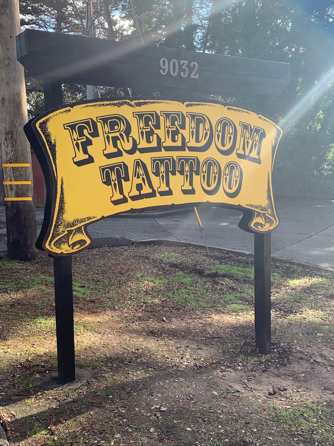 Freedom Tattoo and Piercing