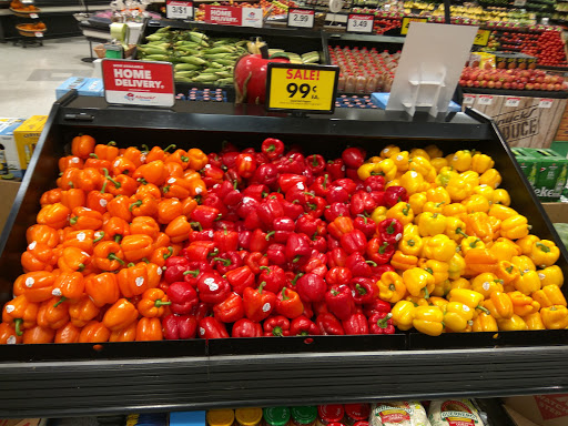 Grocery Store «Schnucks», reviews and photos, 109 N Mattis Ave, Champaign, IL 61821, USA