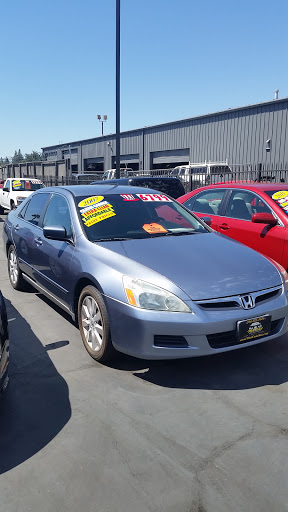 Used Car Dealer «West Coast Auto Sales Center», reviews and photos, 1733 Fulton Ave, Sacramento, CA 95825, USA