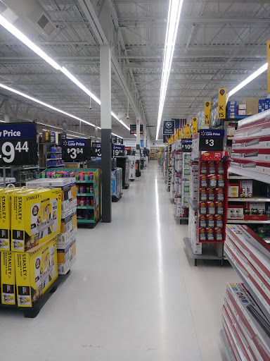 Discount Store «Walmart», reviews and photos, 2295 Gable Rd, St Helens, OR 97051, USA