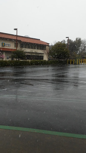 Pizza Restaurant «Round Table Pizza», reviews and photos, 821 11th St, Lakeport, CA 95453, USA