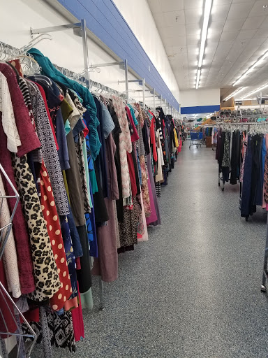 Thrift Store «St Vincent de Paul Kenosha Thrift Store», reviews and photos, 7531 30th Ave, Kenosha, WI 53142, USA