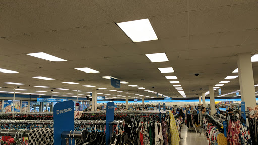 Clothing Store «Ross Dress for Less», reviews and photos, 628 Palomar St, Chula Vista, CA 91911, USA