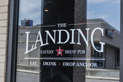 Sports Bar «The Landing Eatery & Pub», reviews and photos, 1189 W Kansas St, Liberty, MO 64068, USA