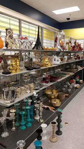 Clothing Store «Ross Dress for Less», reviews and photos, 1217 W State Hwy 114, Grapevine, TX 76051, USA