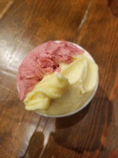 Ice Cream Shop «FRÍO Gelato - 517 Dempster, Evanston», reviews and photos, 517 Dempster St, Evanston, IL 60201, USA