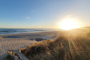 Arataki beach