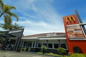 McDonald's Sutoyo Tegal image