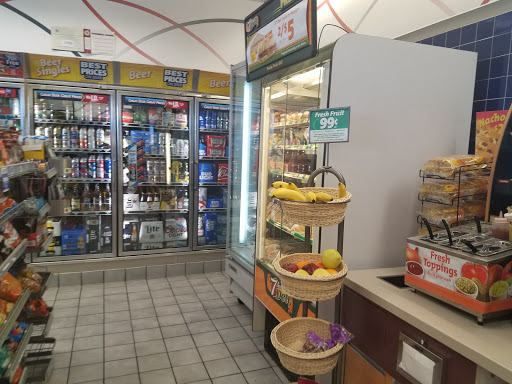Convenience Store «Speedway», reviews and photos, 115 N 8th St, West Dundee, IL 60118, USA