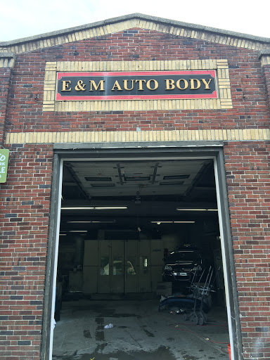 Auto Body Shop «E & M Auto Body», reviews and photos, 341 Railroad Ave, Peekskill, NY 10566, USA