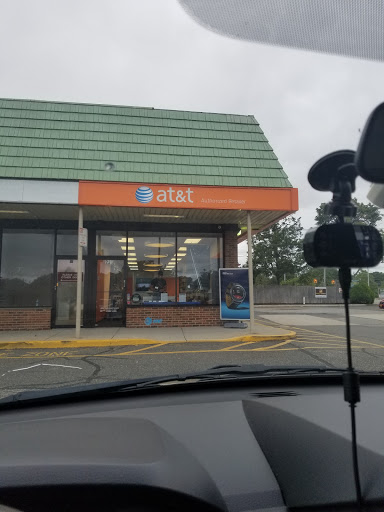 Cell Phone Store «AT&T Authorized Retailer», reviews and photos, 223 N Main St, Sayville, NY 11782, USA