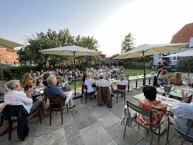 Restaurant Umai Olskærvej 1, 3220 Tisvildeleje, Danmark