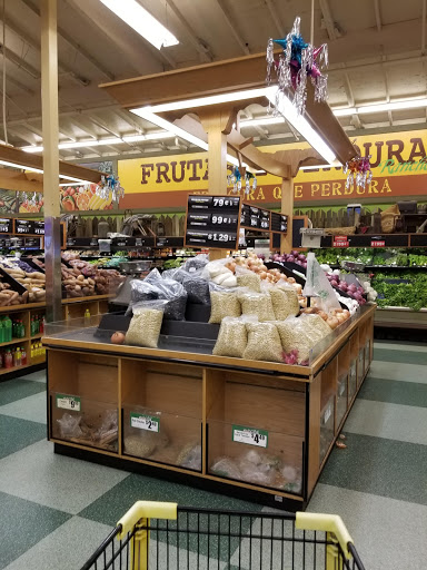 Grocery Store «Northgate Gonzalez Markets», reviews and photos, 10801 Prairie Ave, Inglewood, CA 90303, USA
