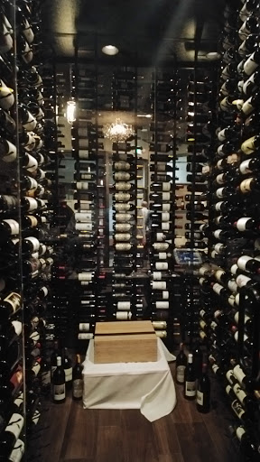 Shopping Mall «Salem Center», reviews and photos, 401 Center St NE, Salem, OR 97301, USA